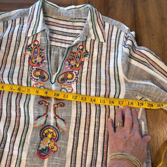 Soft Surroundings Aruba Floral Embroidered Tunic,M/L,Beach, Fall, Weekend - Picture 10 of 15